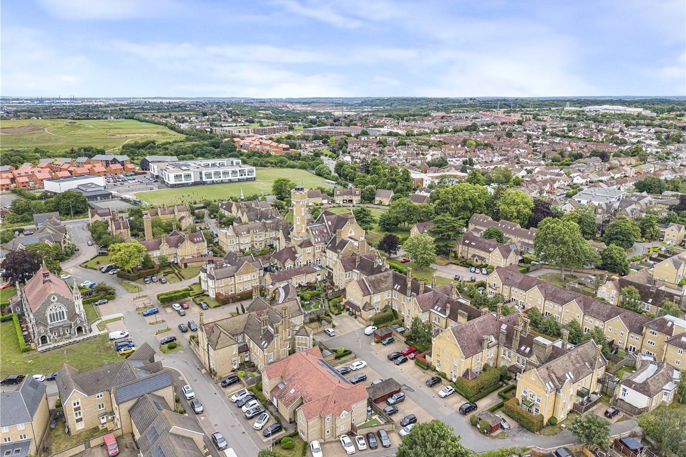 3 bedroom property for sale in Dartford | Robinson Jackson