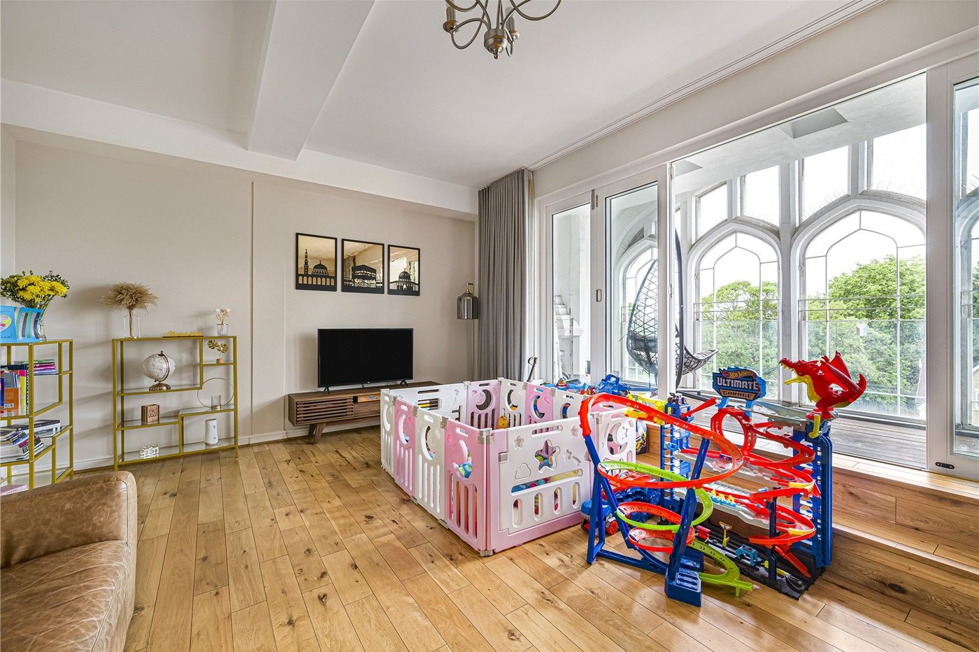 3 bedroom property for sale in Dartford | Robinson Jackson