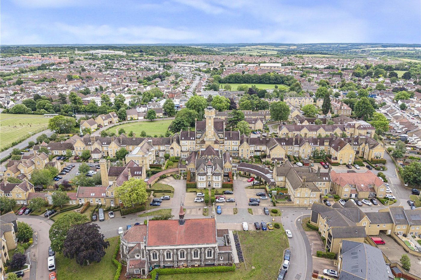 3 bedroom property for sale in Dartford | Robinson Jackson
