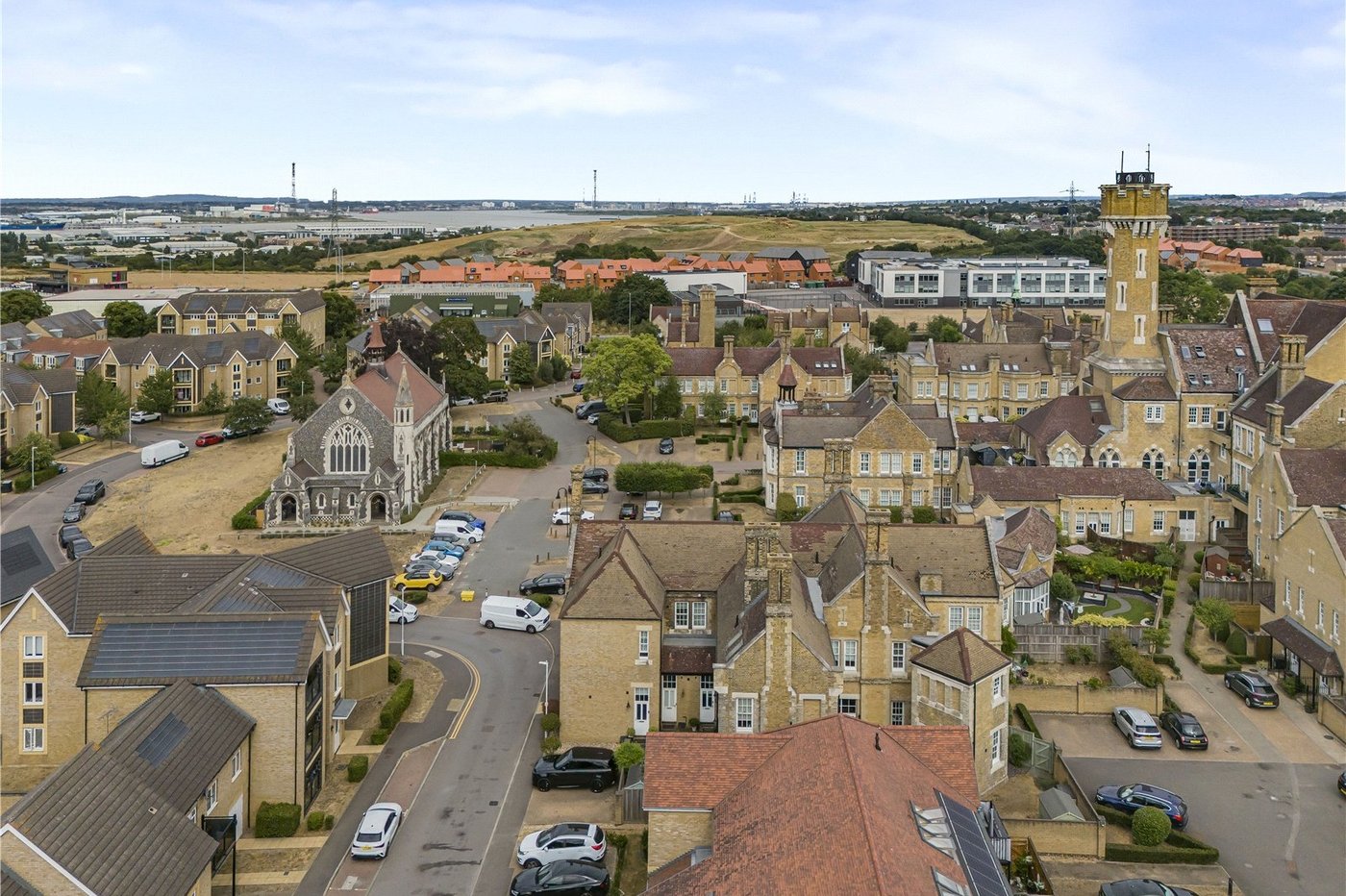 2 bedroom house for sale in Dartford | Robinson Jackson