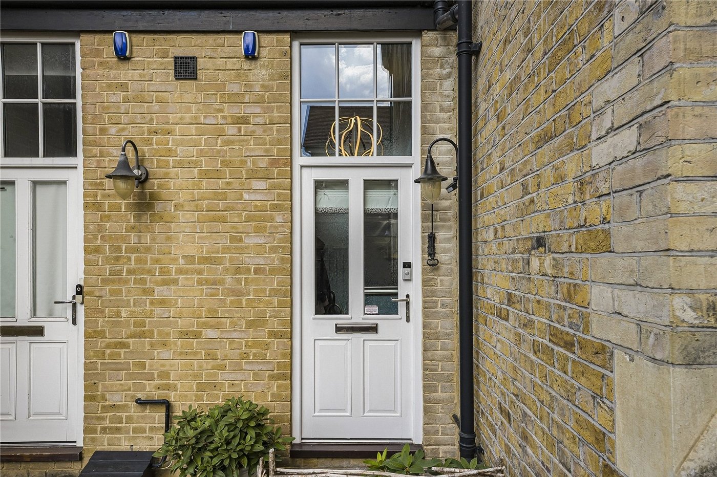 2 bedroom house for sale in Dartford | Robinson Jackson