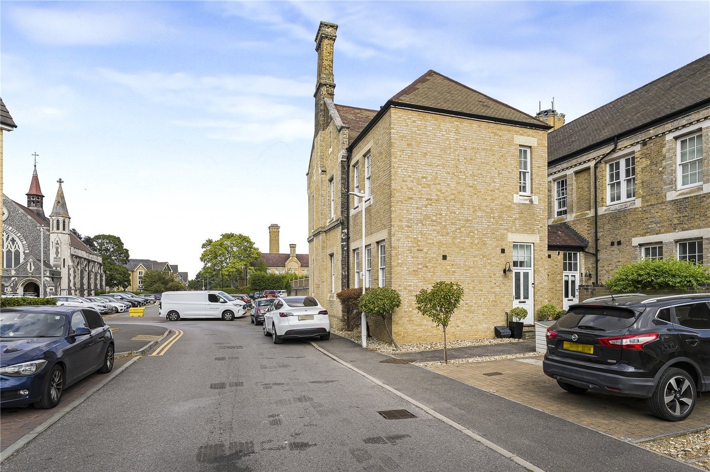 2 bedroom house for sale in Dartford | Robinson Jackson