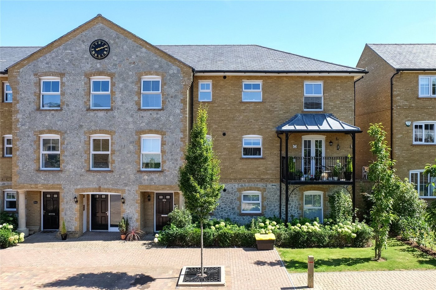 2 bedroom property for sale in Allington | Robinson Michael & Jackson