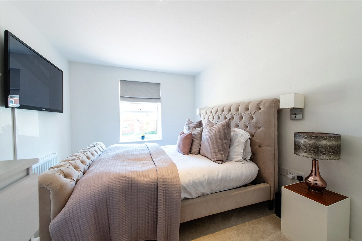 2 bedroom property for sale in Allington | Robinson Michael & Jackson