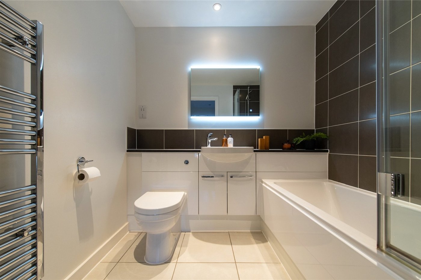 2 bedroom property for sale in Allington | Robinson Michael & Jackson