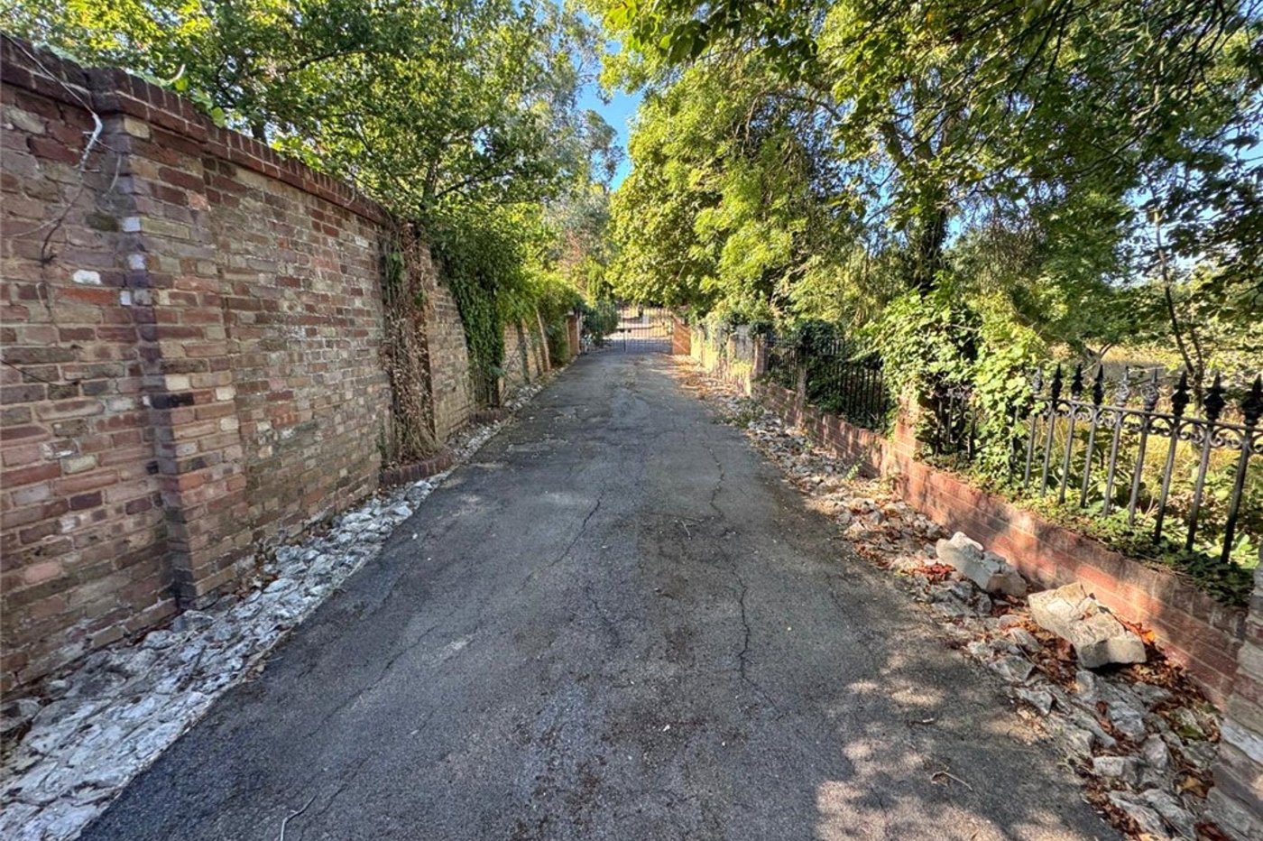 7 bedroom house for sale in Orpington | Robinson Jackson