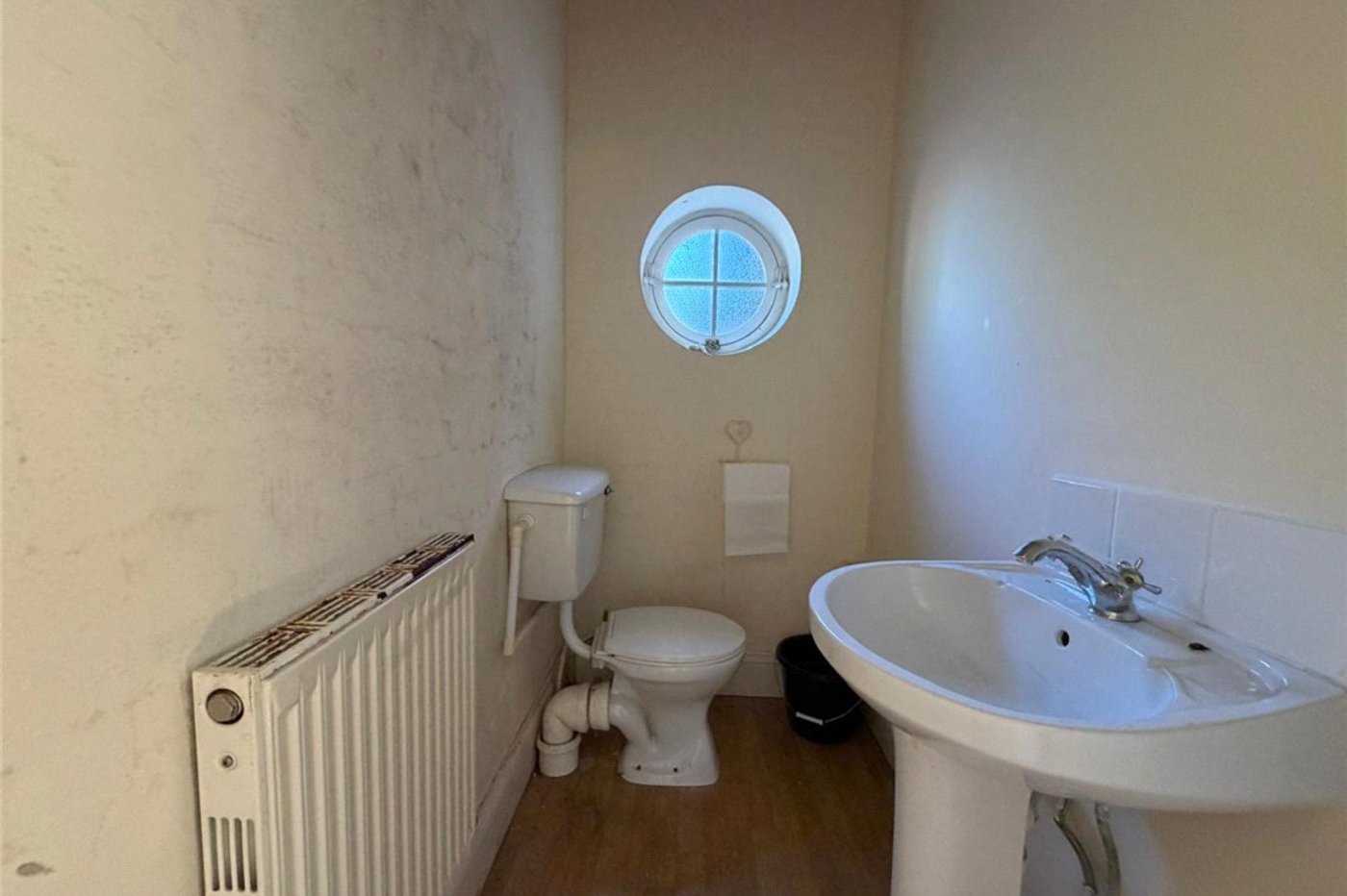 7 bedroom house for sale in Orpington | Robinson Jackson