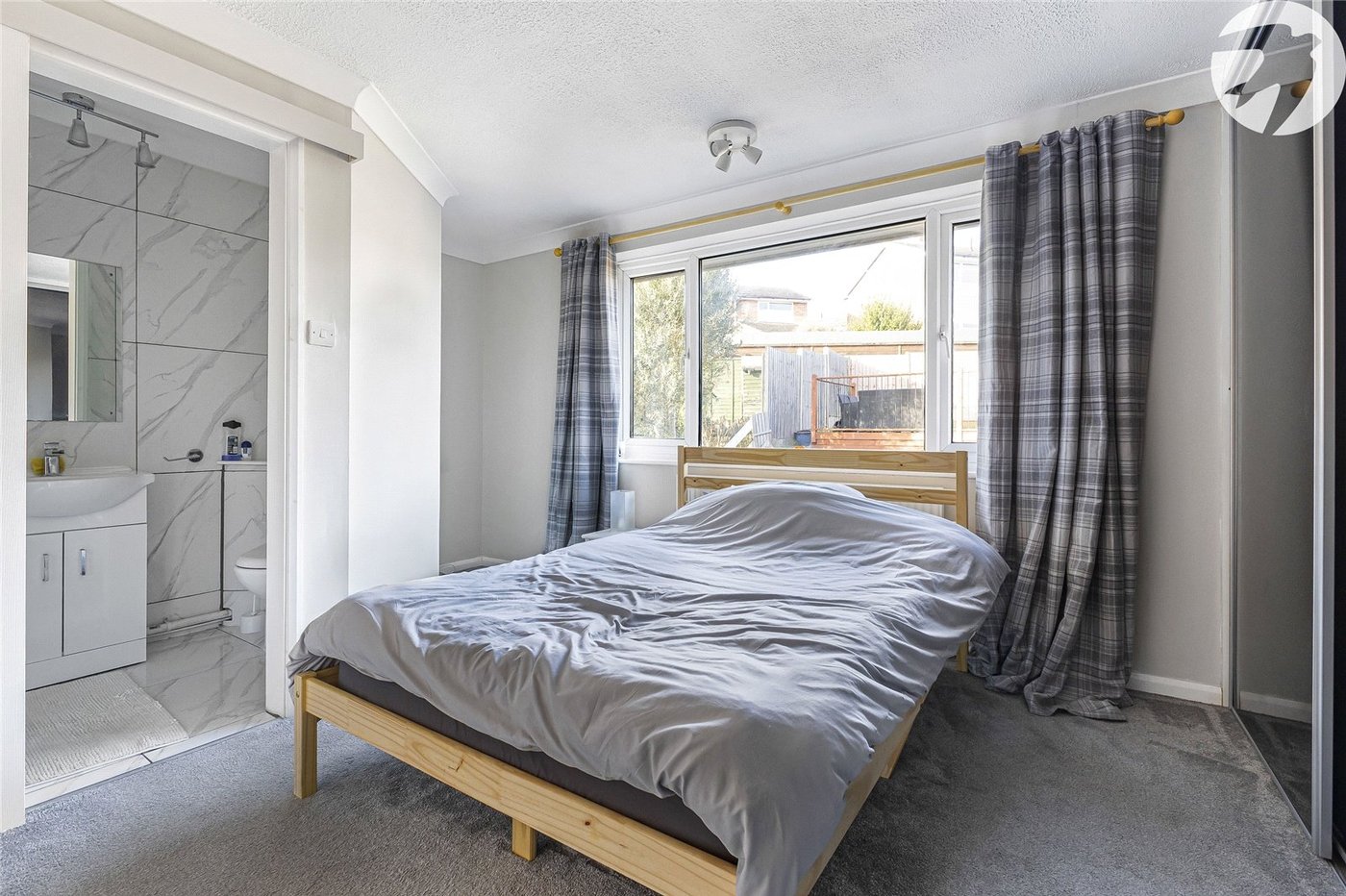 3 bedroom house for sale in Cuxton | Robinson Michael & Jackson