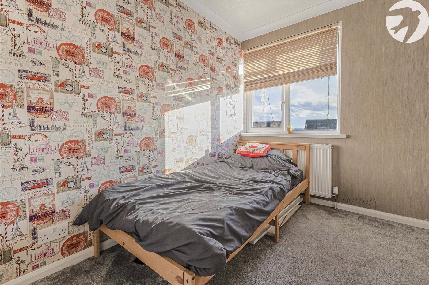 3 bedroom house for sale in Cuxton | Robinson Michael & Jackson