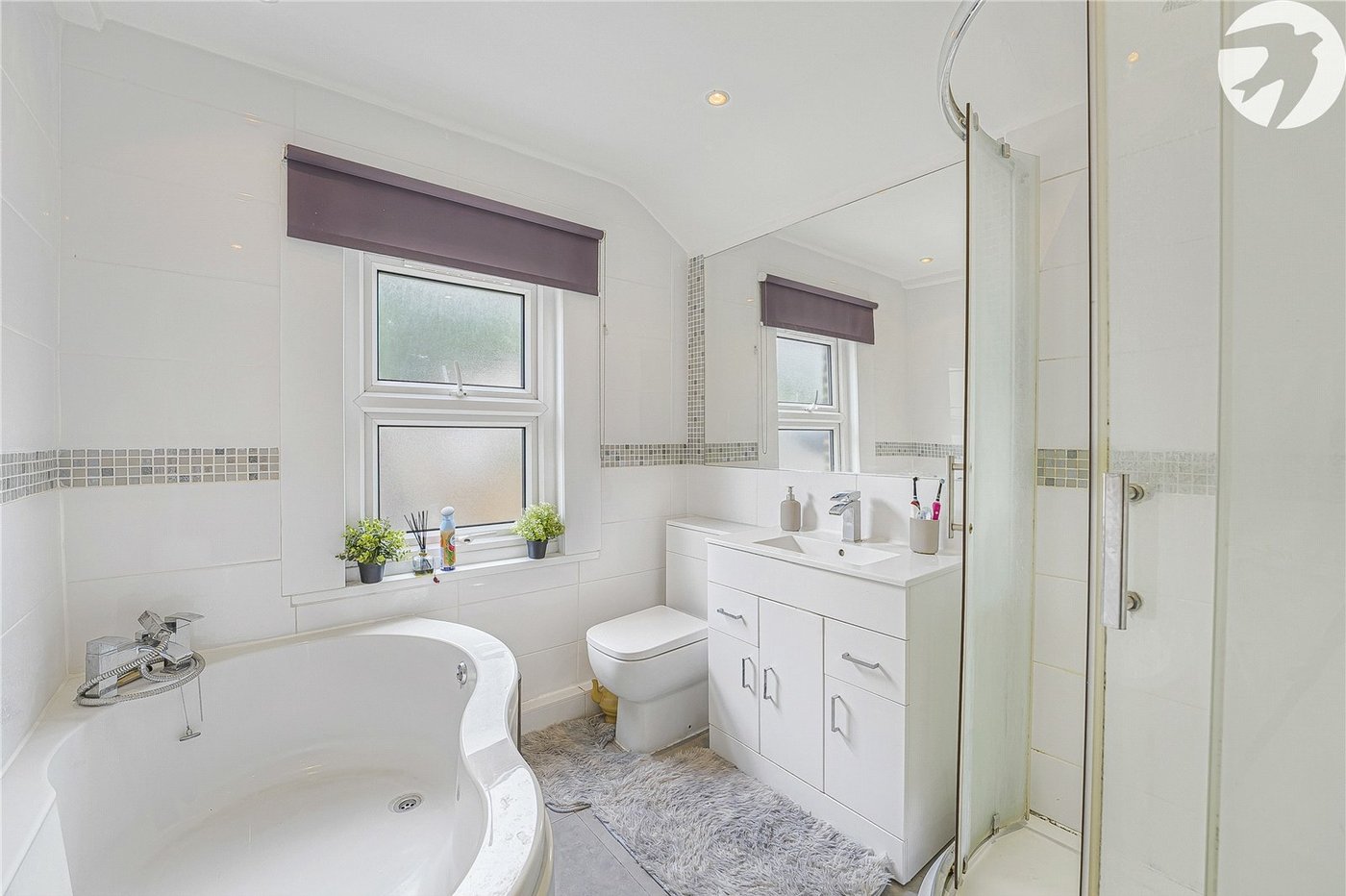 2 bedroom house for sale in Greenhithe | Robinson Jackson