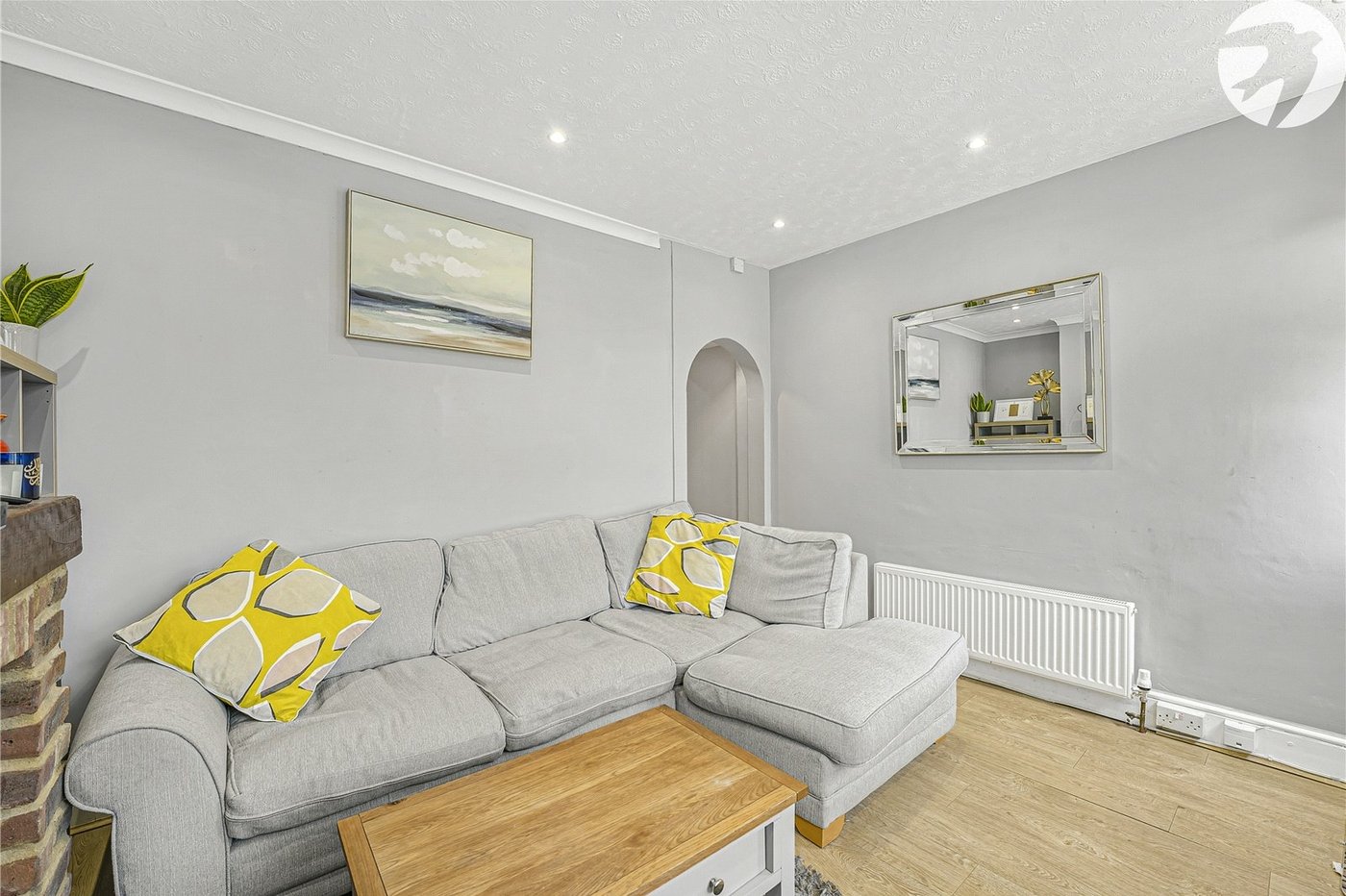 2 bedroom house for sale in Greenhithe | Robinson Jackson