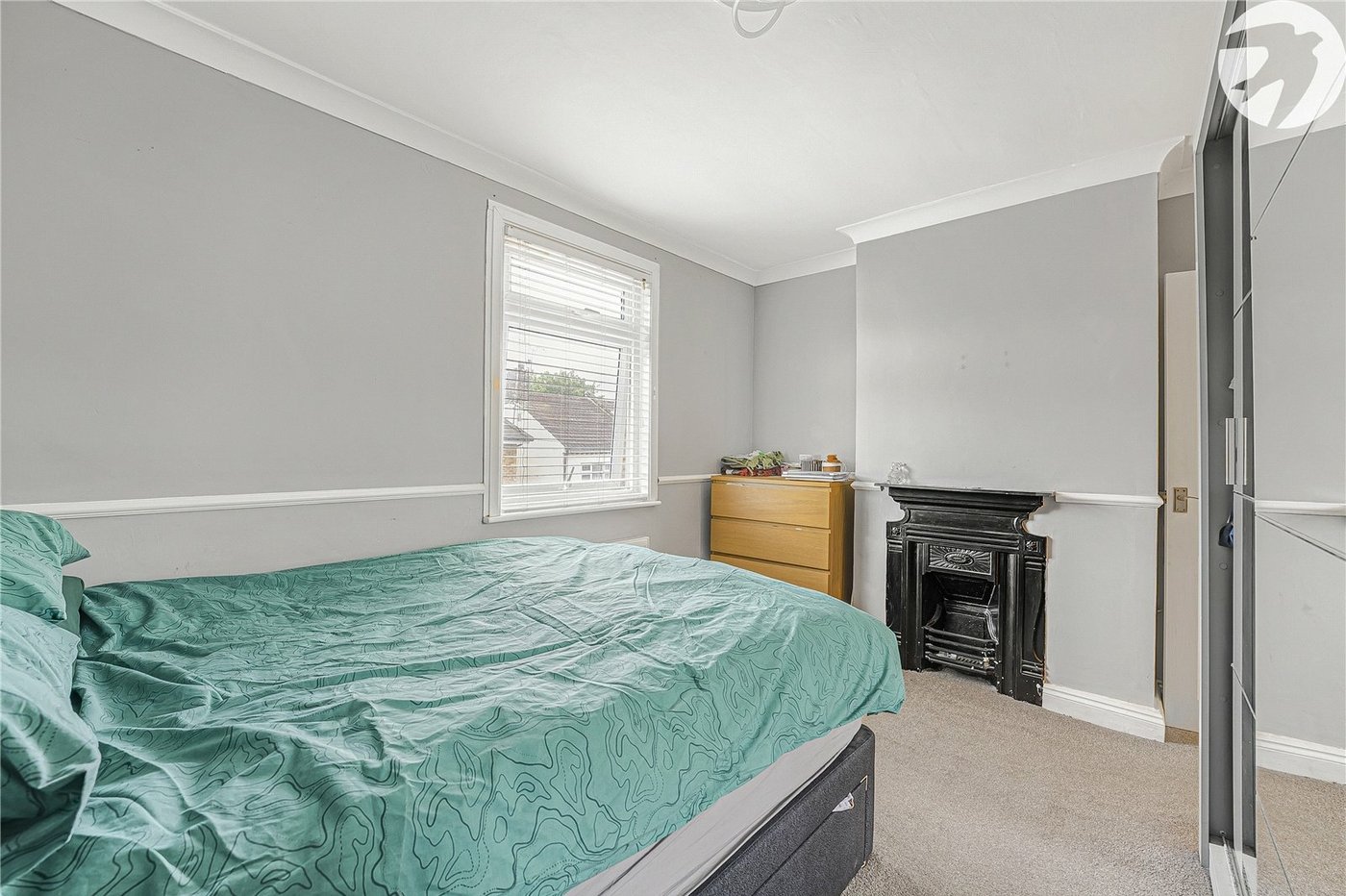 2 bedroom house for sale in Greenhithe | Robinson Jackson