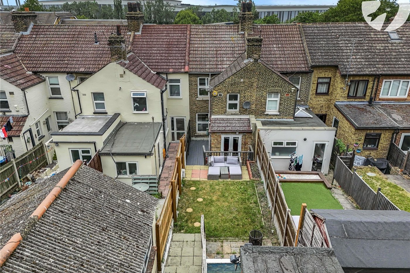 2 bedroom house for sale in Greenhithe | Robinson Jackson