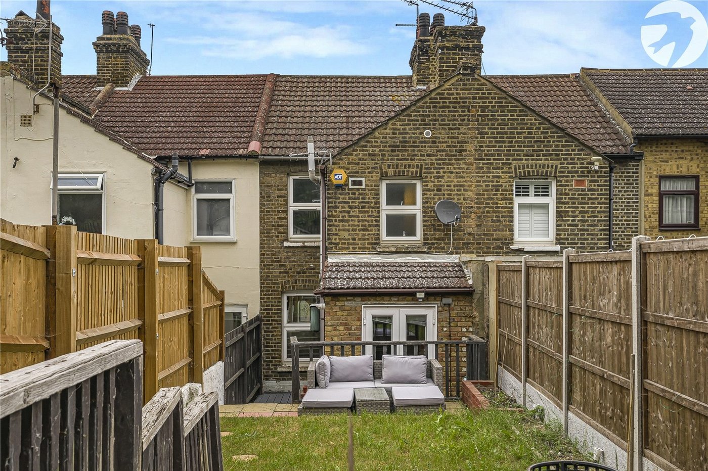 2 bedroom house for sale in Greenhithe | Robinson Jackson