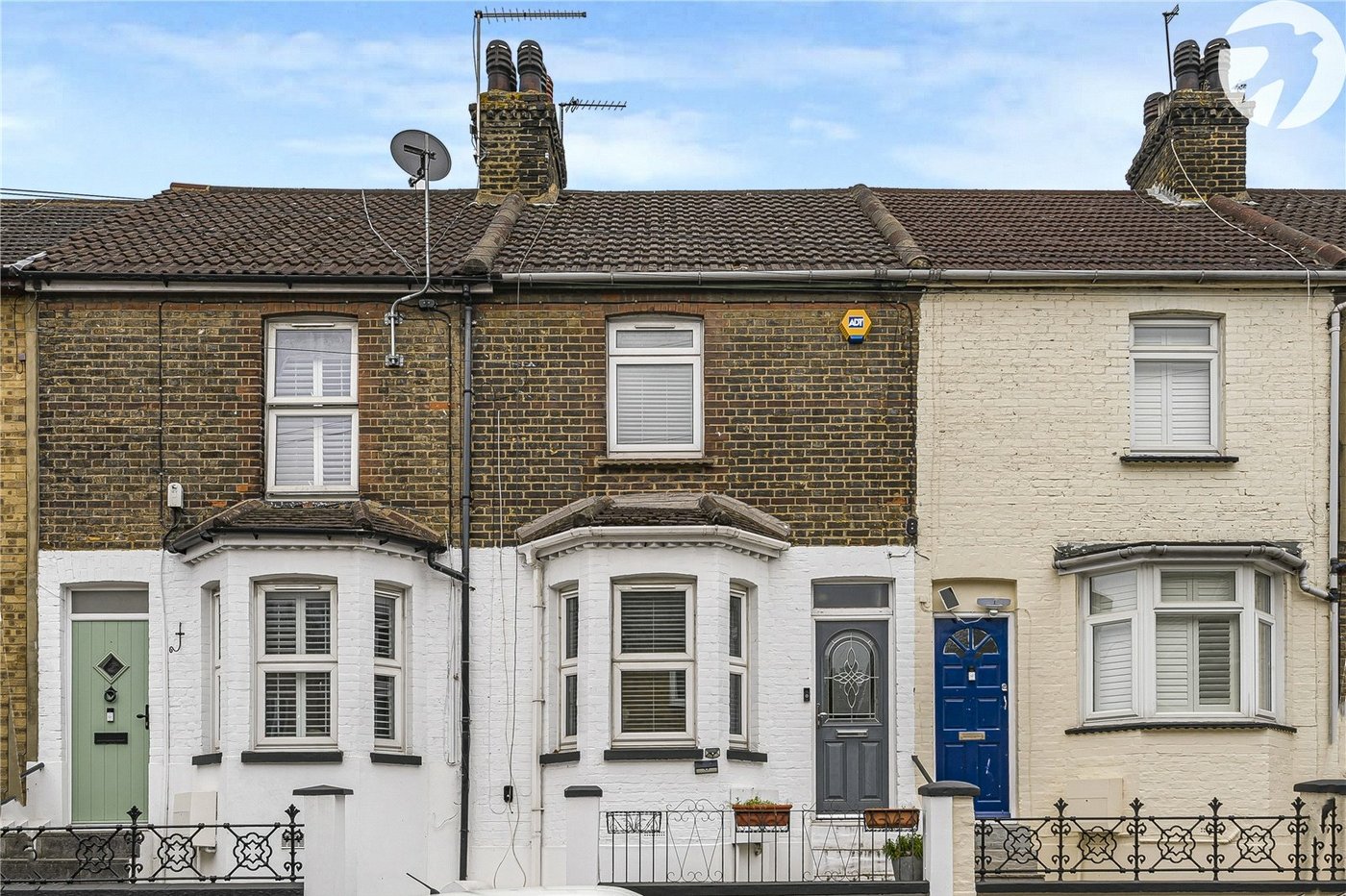 2 bedroom house for sale in Greenhithe | Robinson Jackson