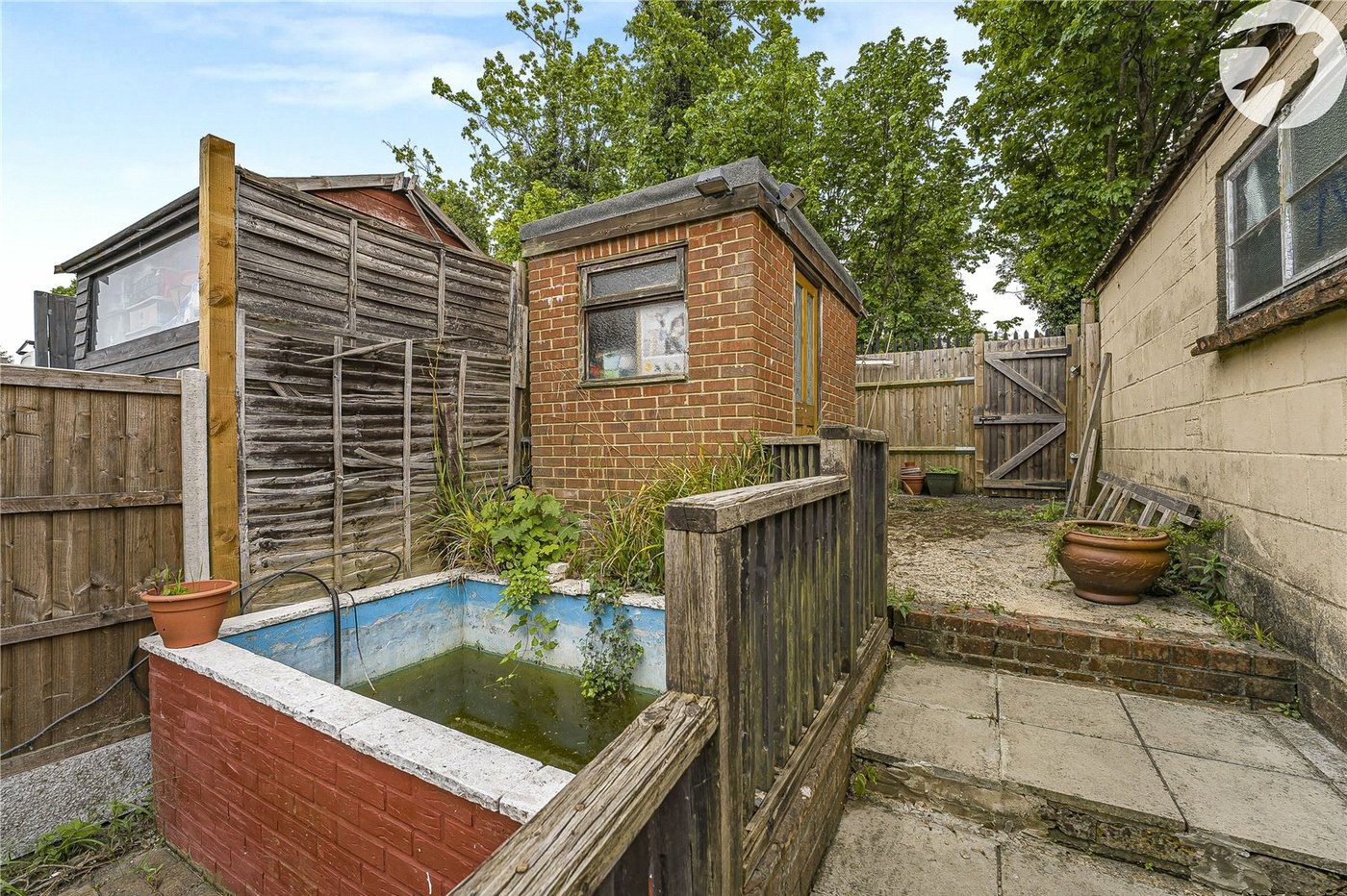 2 bedroom house for sale in Greenhithe | Robinson Jackson