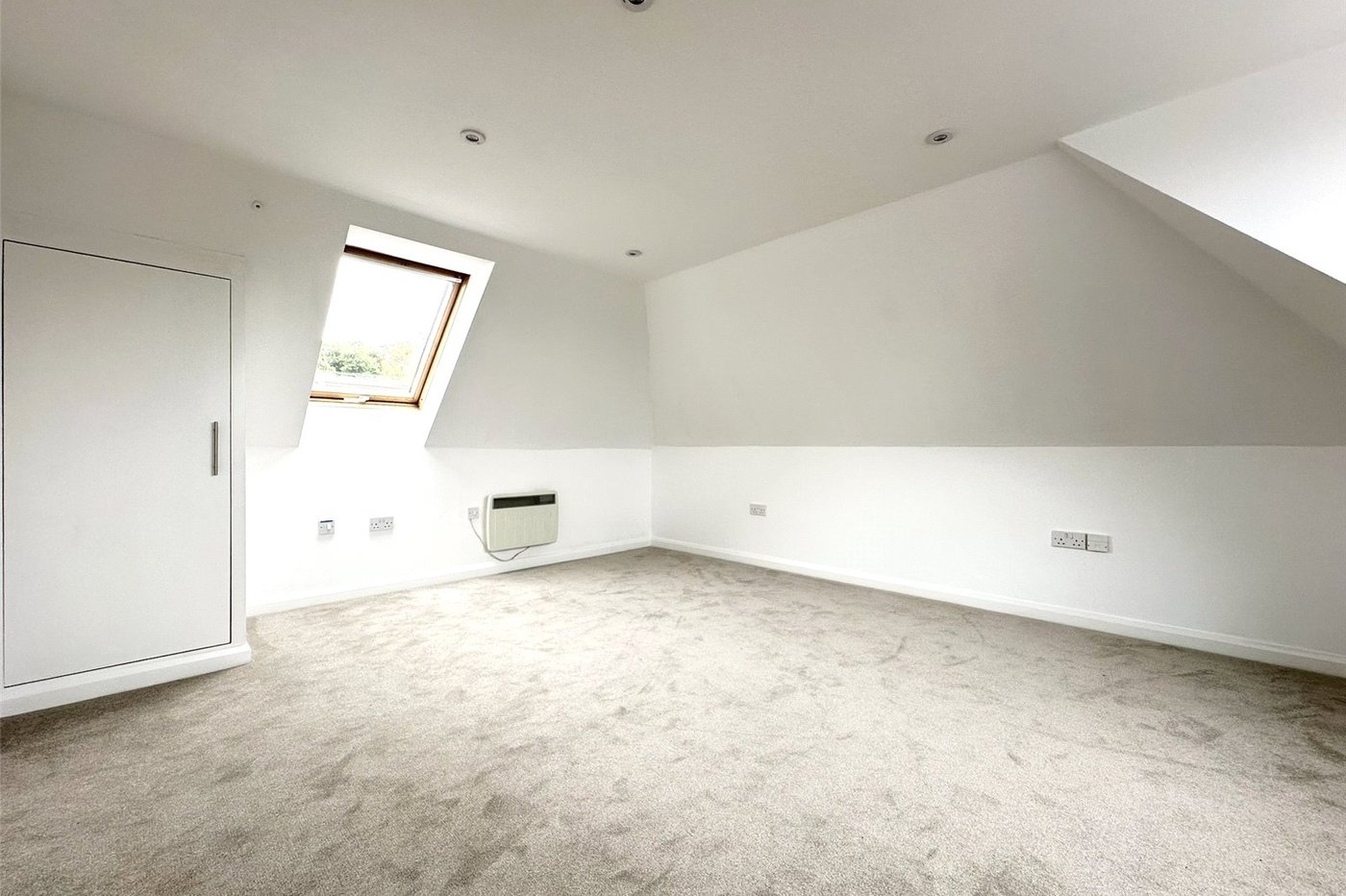 1 bedroom property for sale in Greenhithe | Robinson Jackson