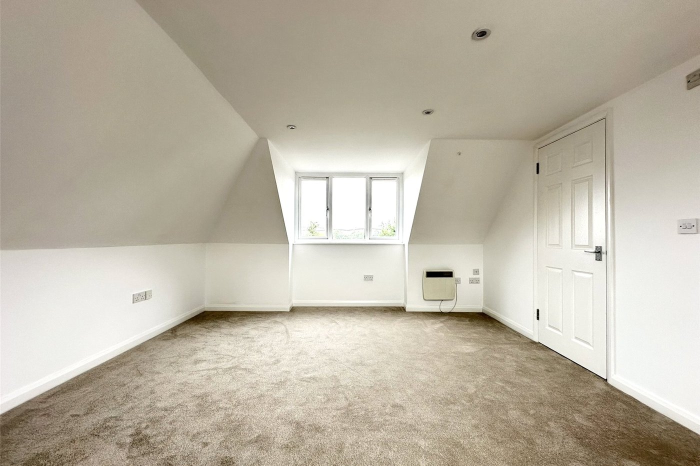 1 bedroom property for sale in Greenhithe | Robinson Jackson