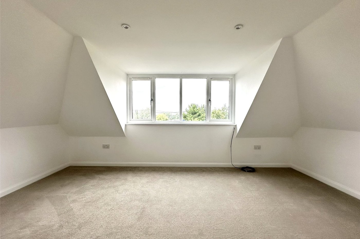 1 bedroom property for sale in Greenhithe | Robinson Jackson