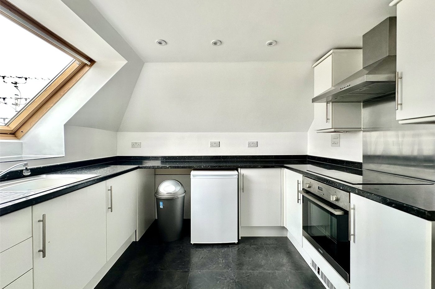 1 bedroom property for sale in Greenhithe | Robinson Jackson