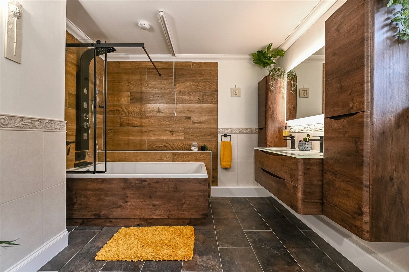 4 bedroom house for sale in Kingswood | Robinson Michael & Jackson