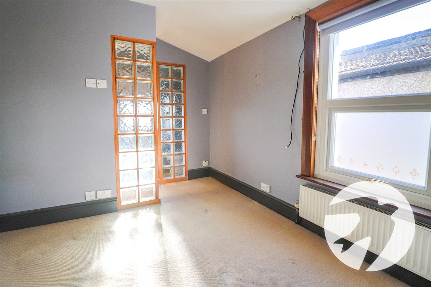 3 bedroom house for sale in Erith | Robinson Jackson