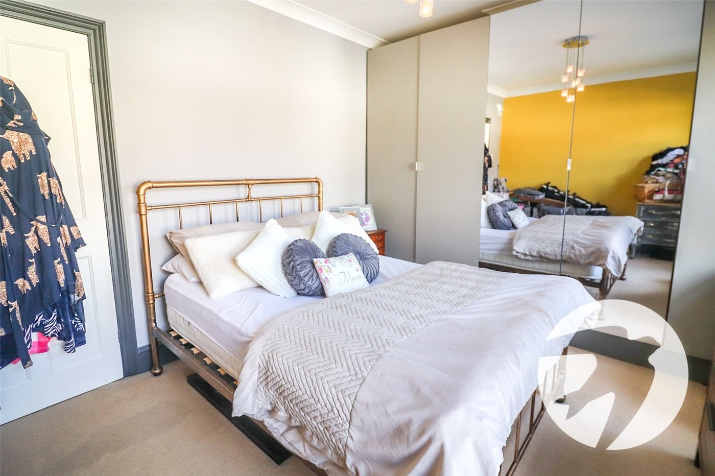 3 bedroom house for sale in Erith | Robinson Jackson