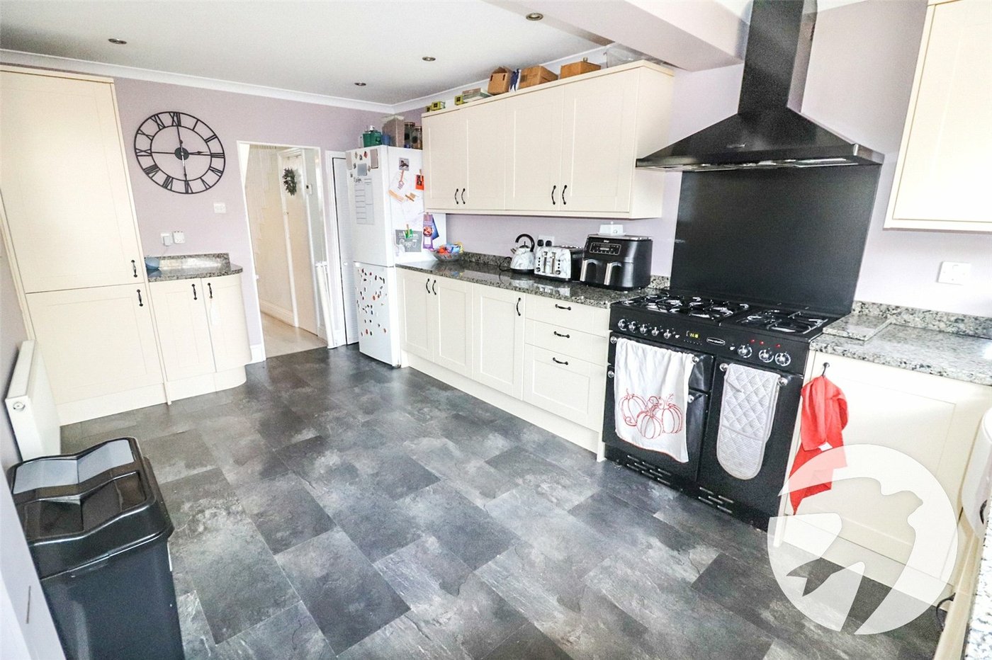 3 bedroom house for sale in Northumberland Heath | Robinson Jackson