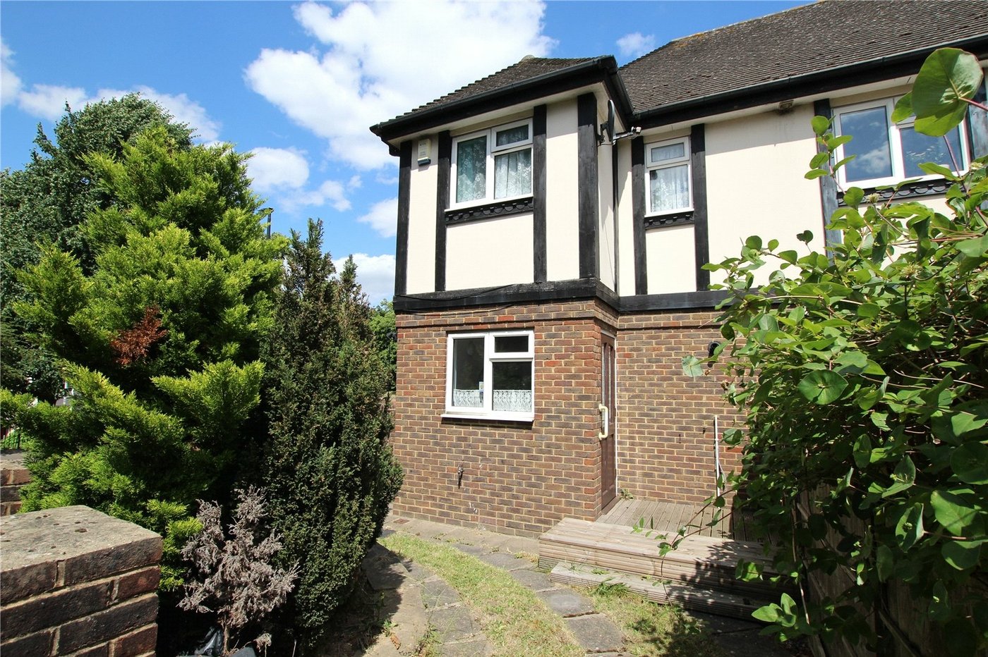 2 bedroom house for sale in Charlton | Robinson Jackson