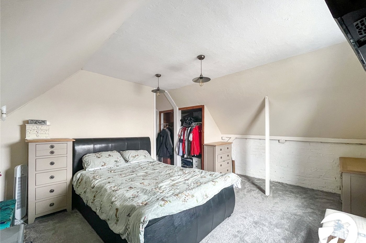 2 bedroom property for sale in Maidstone | Robinson Michael & Jackson