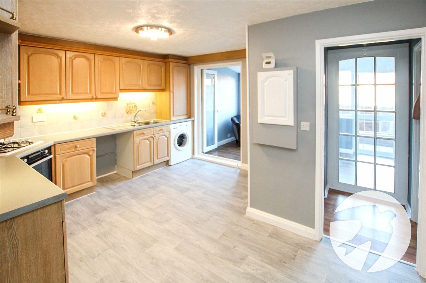 3 bedroom house for sale in London | Robinson Jackson