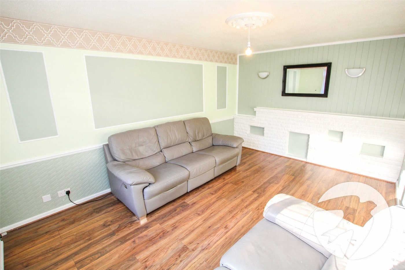 3 bedroom house for sale in London | Robinson Jackson