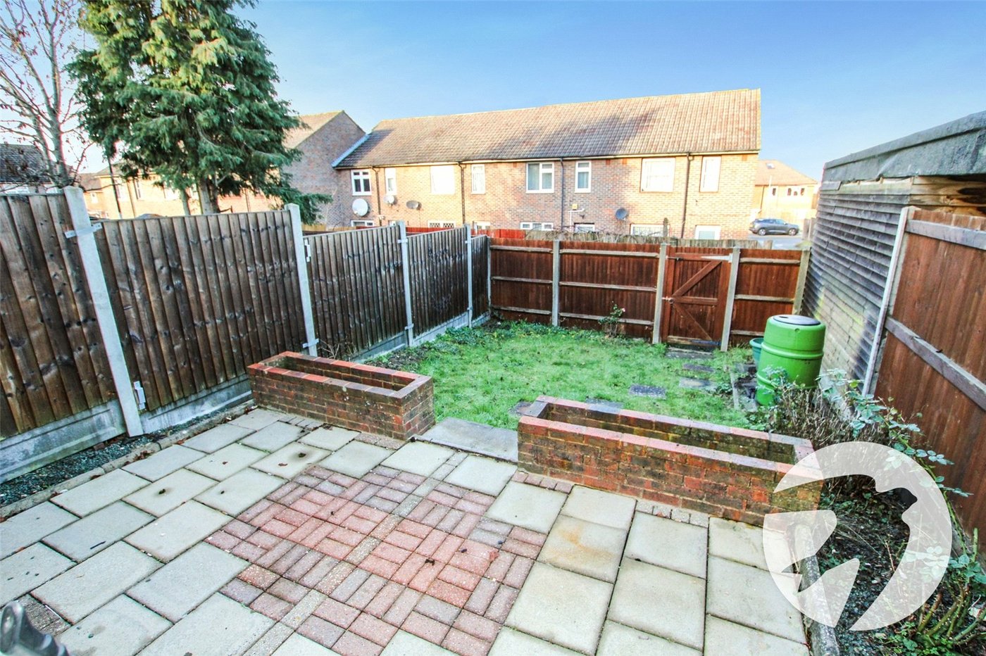 3 bedroom house for sale in London | Robinson Jackson