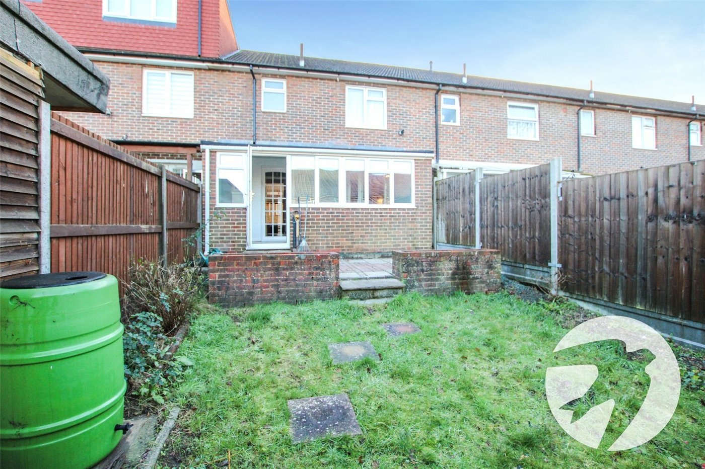 3 bedroom house for sale in London | Robinson Jackson