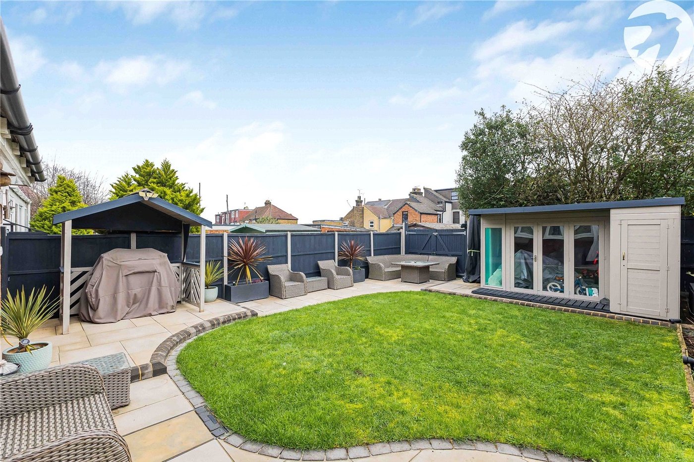 4 bedroom house for sale in Rochester | Robinson Michael & Jackson