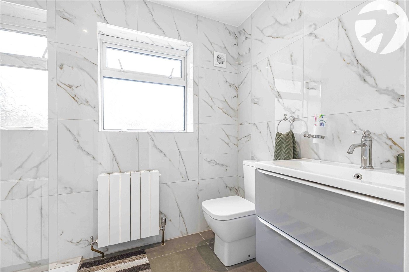 2 bedroom bungalow for sale in Rochester | Robinson Michael & Jackson