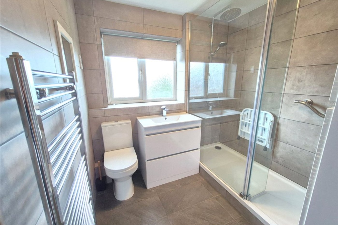 2 bedroom property for sale in Farnborough | Robinson Jackson