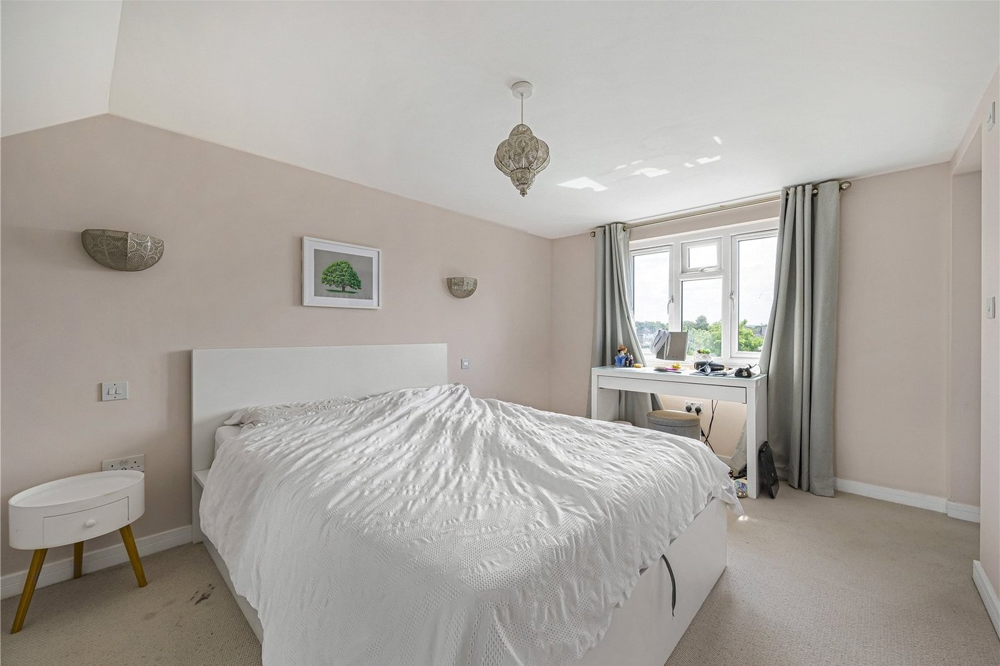 4 bedroom house for sale in Dartford | Robinson Jackson