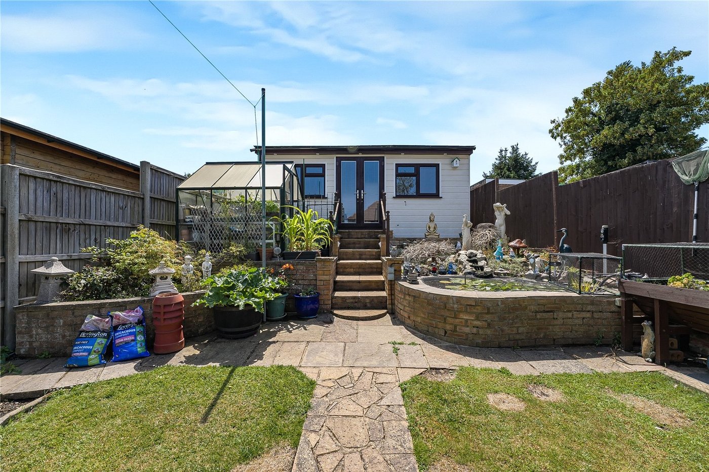 3 bedroom house for sale in West Dartford | Robinson Jackson