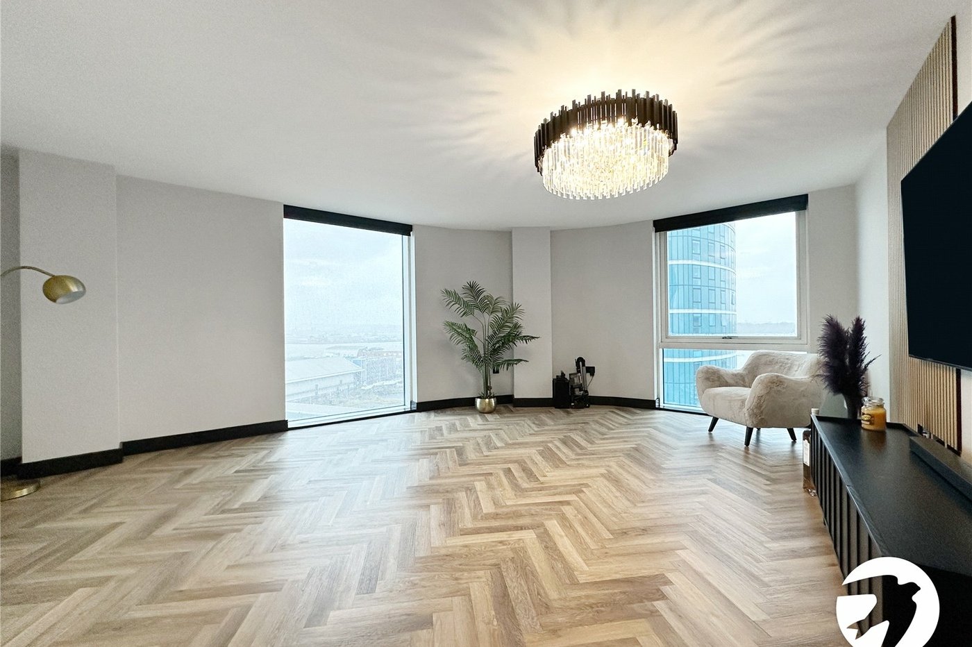 1 bedroom property for sale in Dock Head Road | Robinson Michael & Jackson