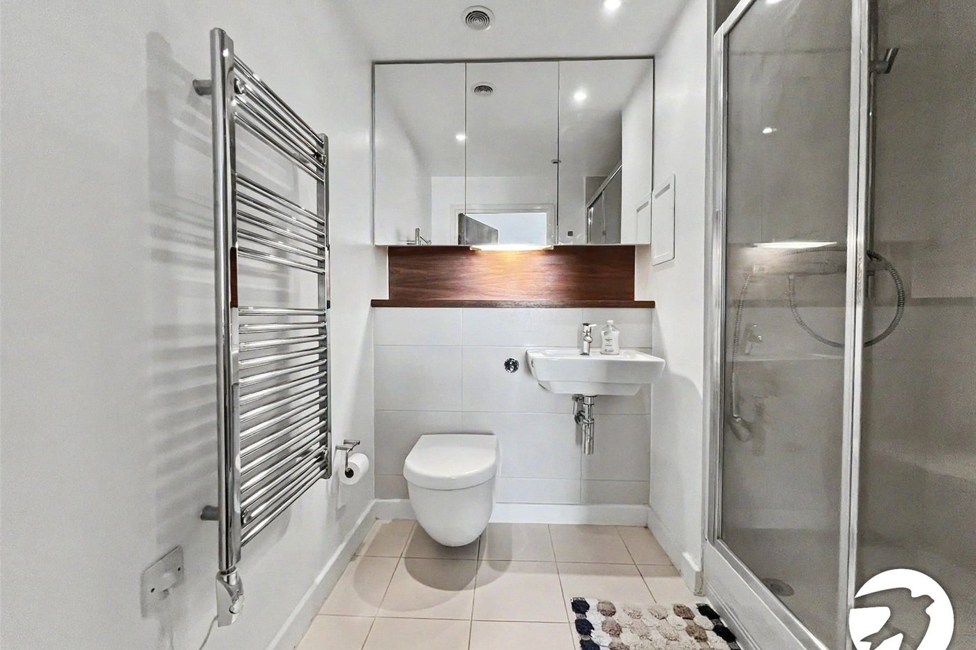 2 bedroom property for sale in Dock Head Road | Robinson Michael & Jackson