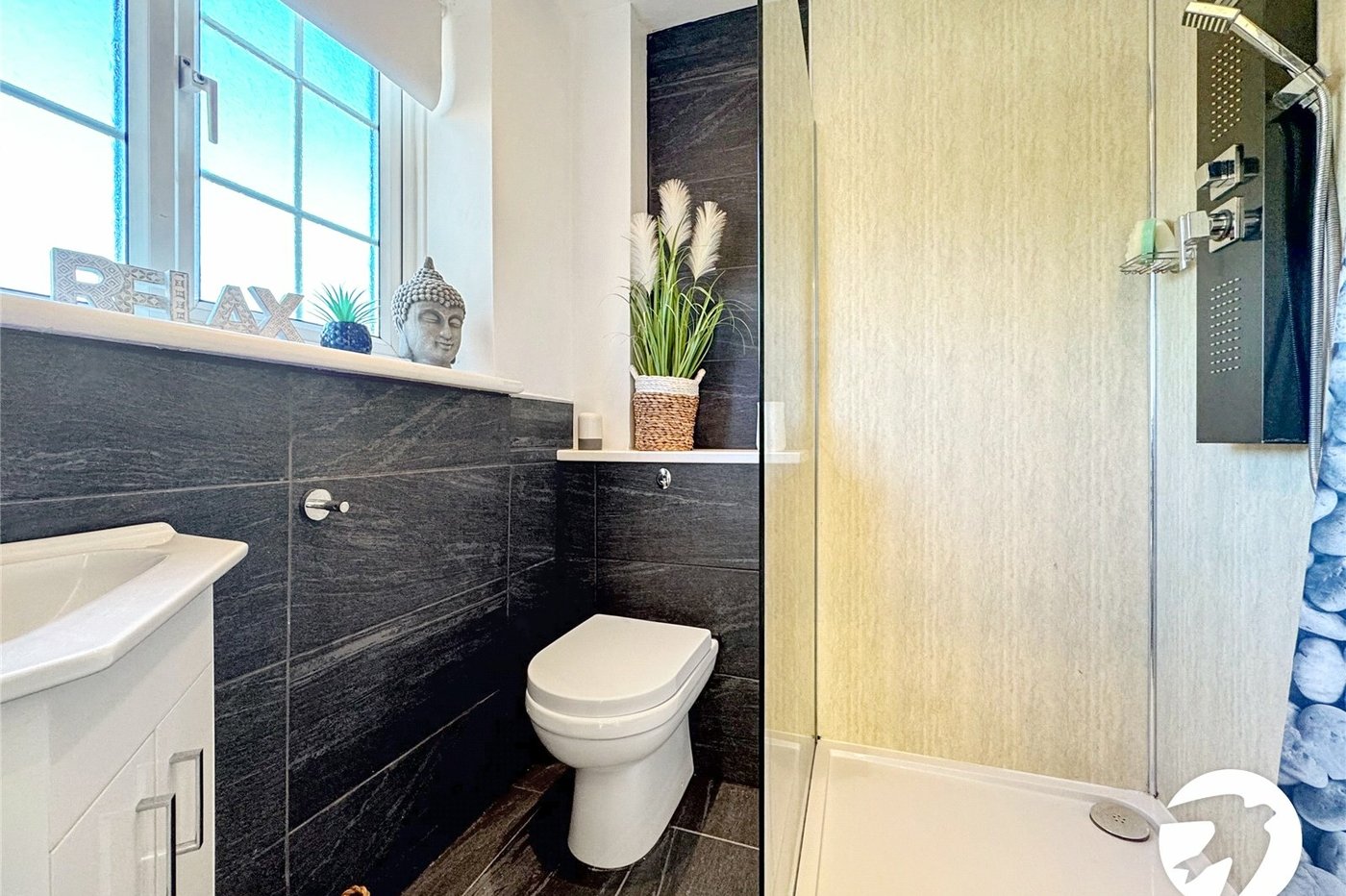 3 bedroom house for sale in Penenden Heath | Robinson Michael & Jackson