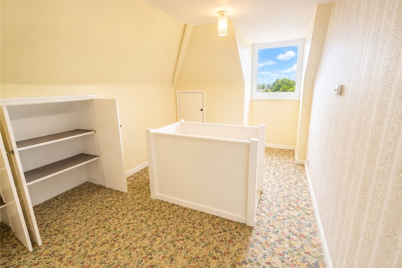 3 bedroom house for sale in Orpington | Robinson Jackson