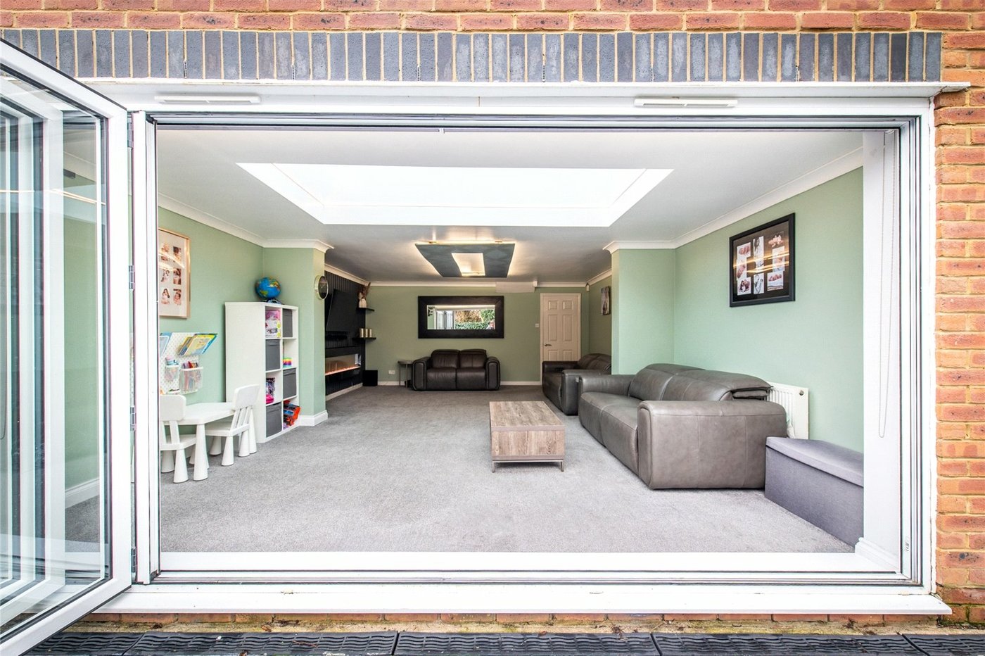 4 bedroom house for sale in Gravesend | Robinson Michael & Jackson