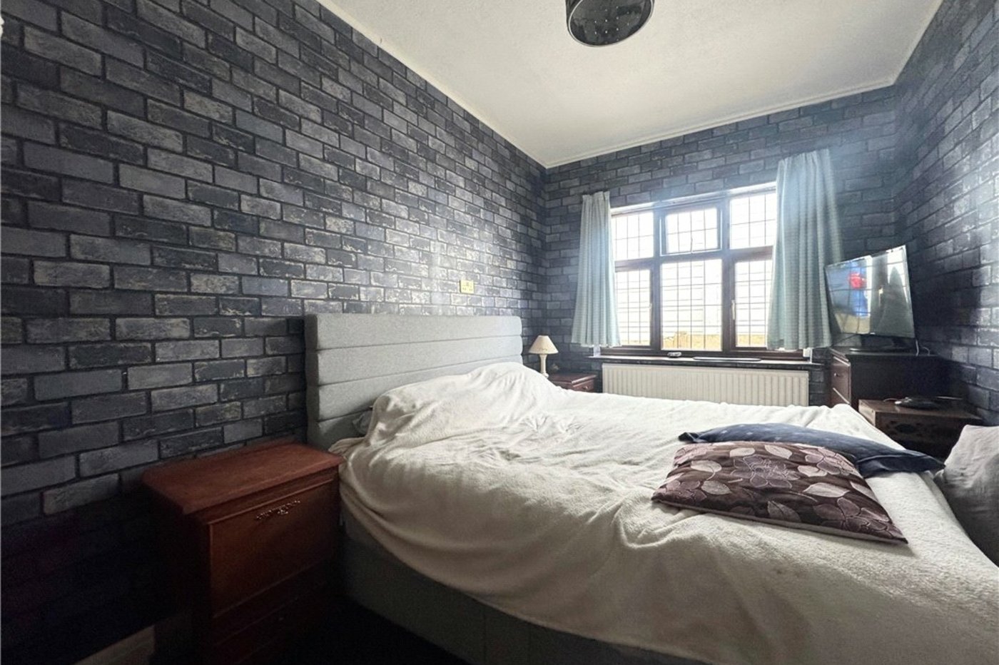 3 bedroom bungalow for sale in South Orpington | Robinson Jackson