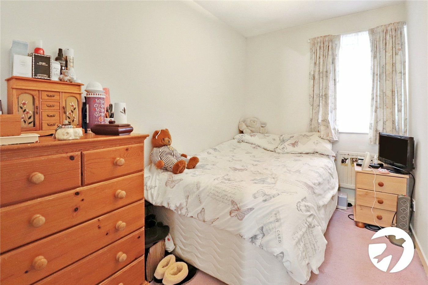 4 bedroom house for sale in London | Robinson Jackson