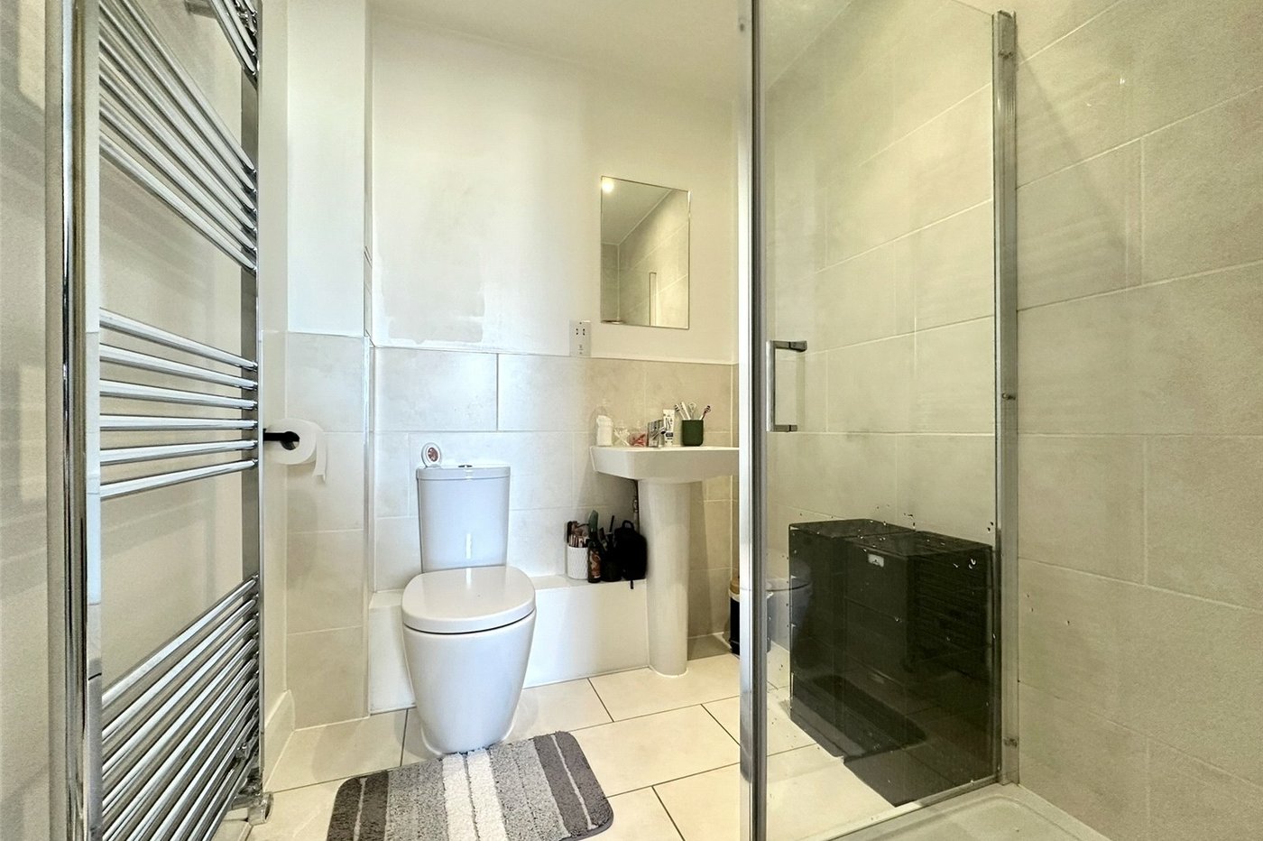 2 bedroom property for sale in Castle Hill | Robinson Jackson