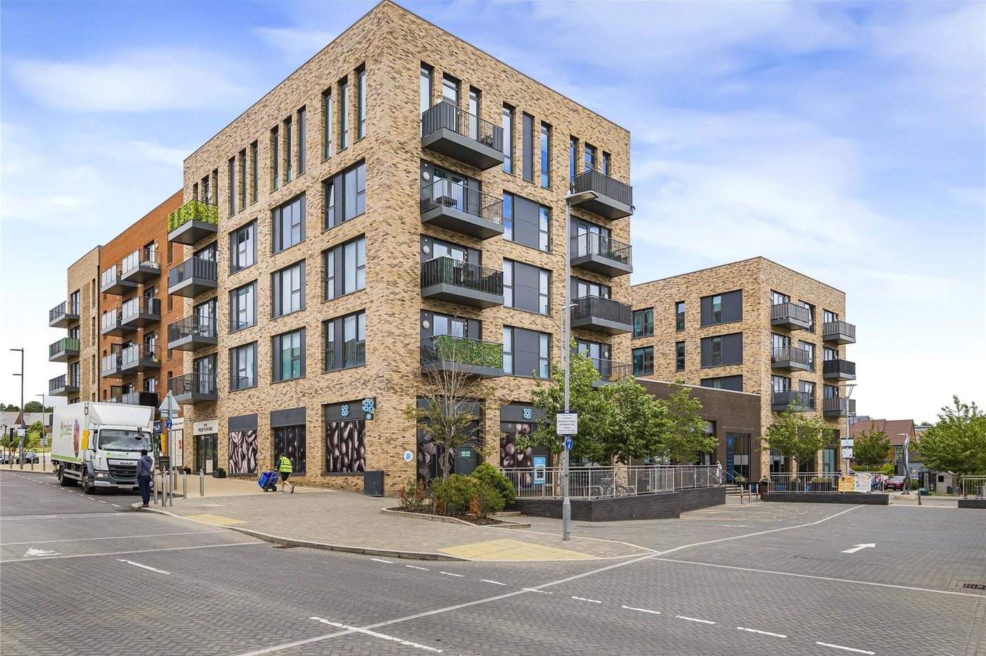 2 bedroom property for sale in Castle Hill | Robinson Jackson