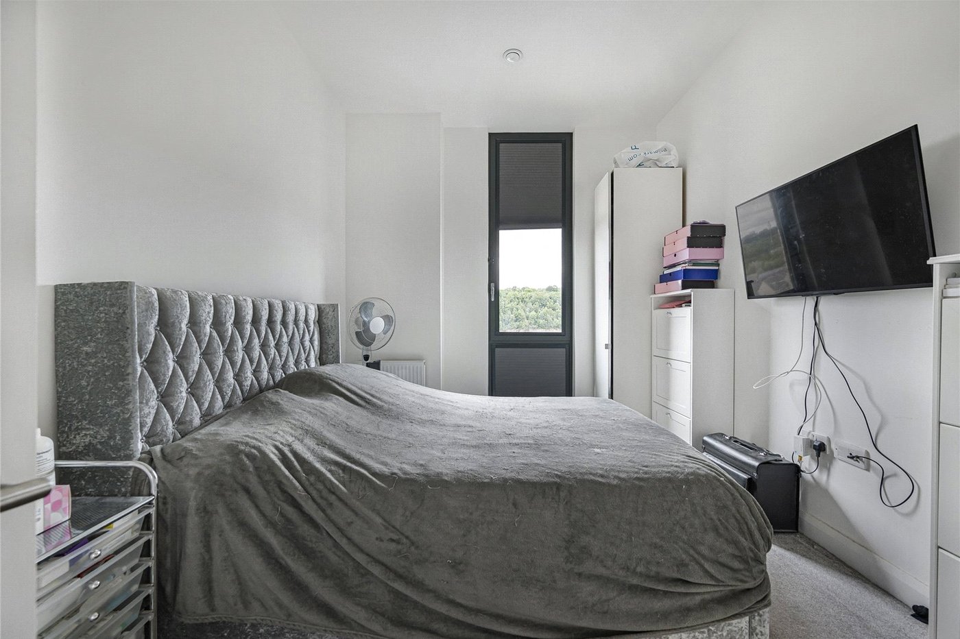 2 bedroom property for sale in Castle Hill | Robinson Jackson