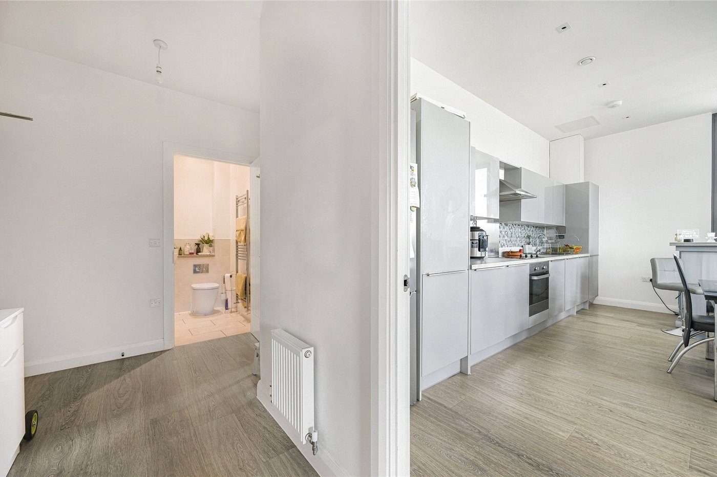 2 bedroom property for sale in Castle Hill | Robinson Jackson